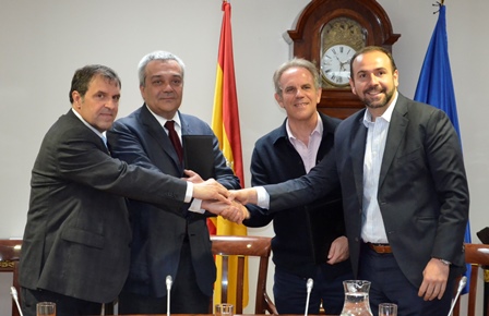 Los anunciantes saludan al secretario de Estado de Telecomunicaciones