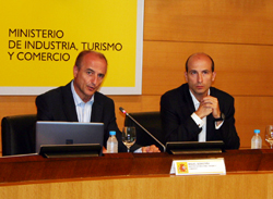 Miguel Sebastian y Juan Junquera durante la rueda de prensa