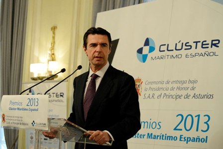 El ministro se dirige a los asistentes en la entrega de los premios Clúster Marítimo Español