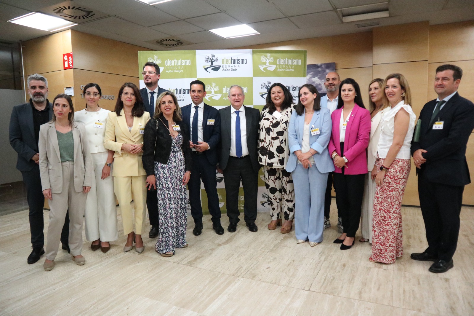 Imagen del artículo Hereu reivindica el poder transformador del nuevo turismo en la clausura del acto de presentación de 'Oleoturismo España'